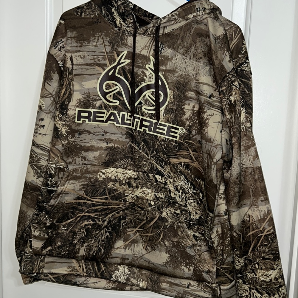 Real tree camo sweatshirt